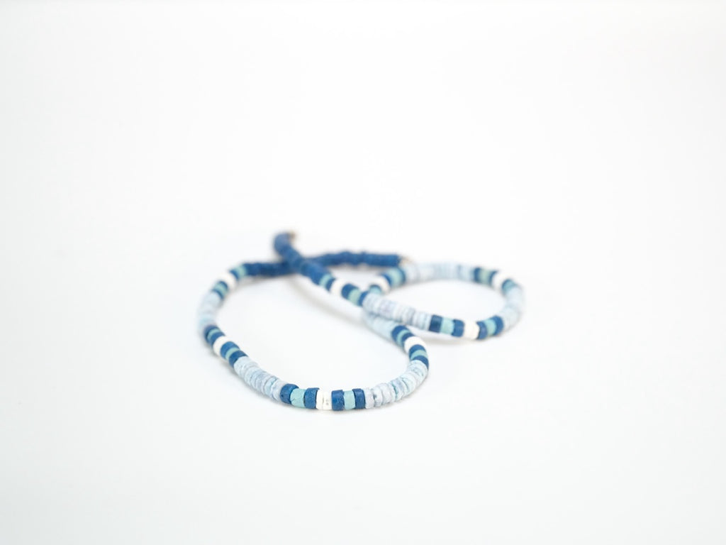 Coco shell necklace with dyed natural beads close-up